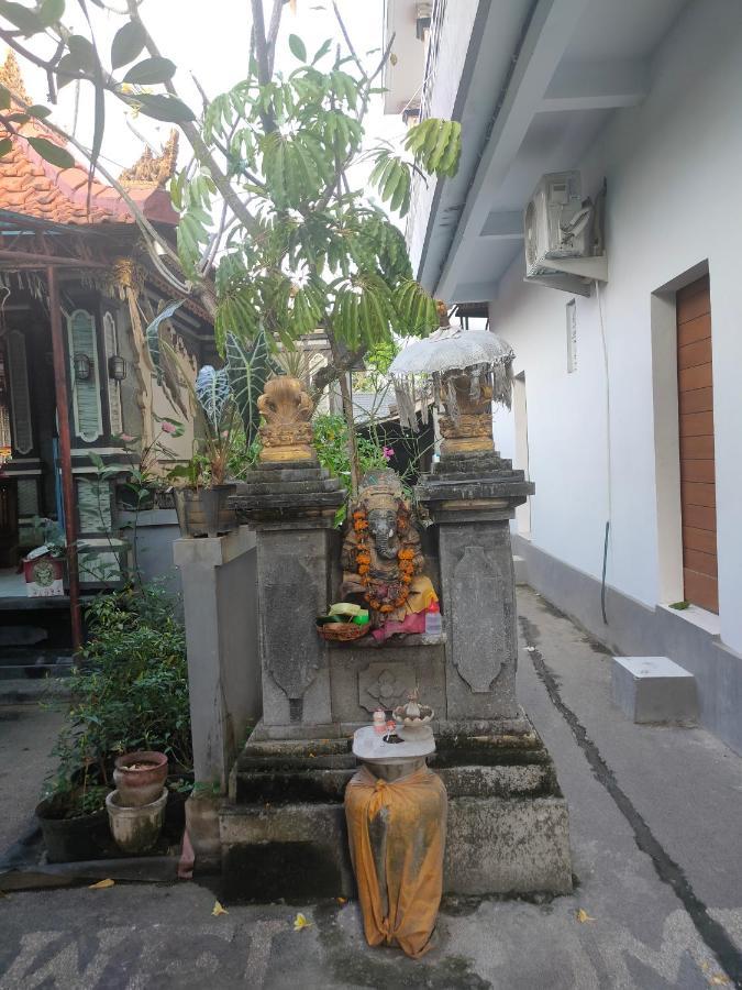 Roy Guest House Canggu Екстериор снимка